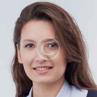 Lauren Tom