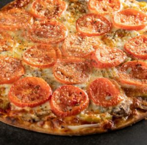 tomato-and-cheese-pizza